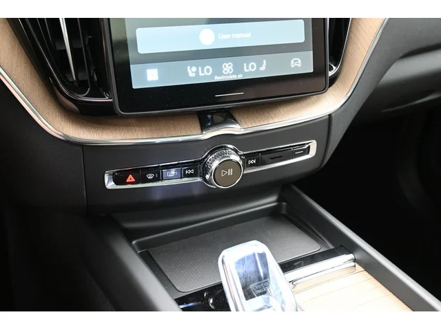 Nuevos VOLVO XC60 PLUG-IN HYBRID à Estados chez autogozo