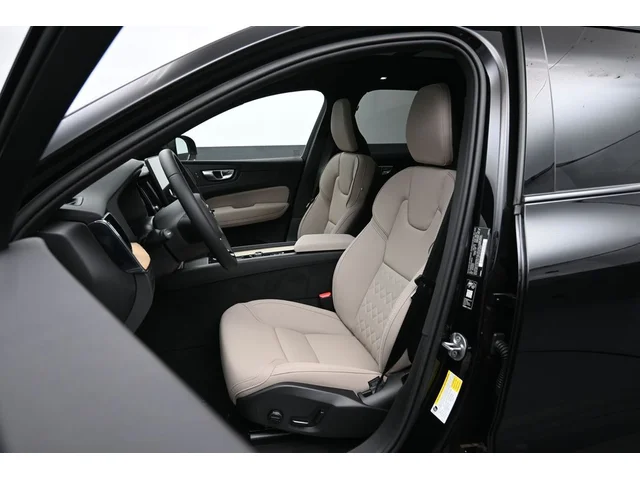 Nuevos VOLVO XC60 PLUG-IN HYBRID à Estados chez autogozo