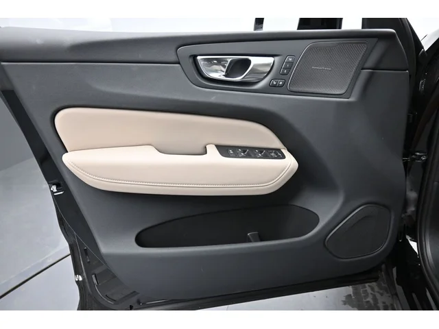 Nuevos VOLVO XC60 PLUG-IN HYBRID à Estados chez autogozo