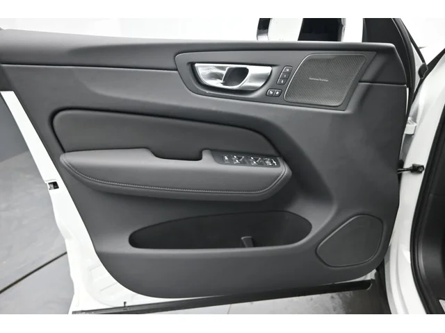 Nuevos VOLVO XC60 PLUG-IN HYBRID à Estados chez autogozo