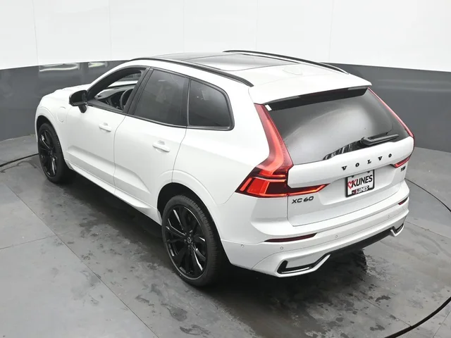 Nuevos VOLVO XC60 PLUG-IN HYBRID à Estados chez autogozo