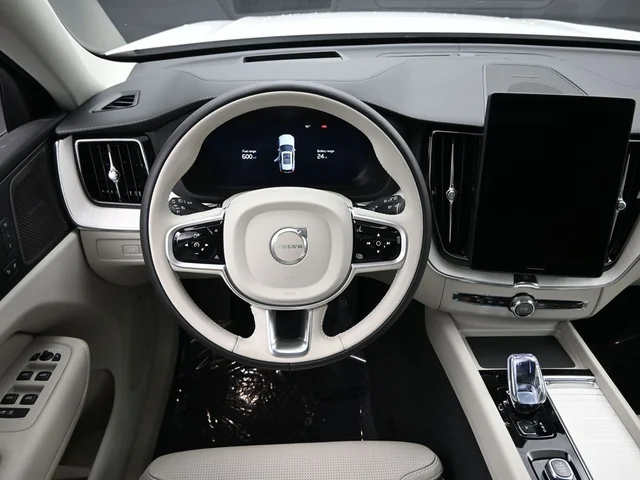 Nuevos VOLVO XC60 PLUG-IN HYBRID à Estados chez autogozo