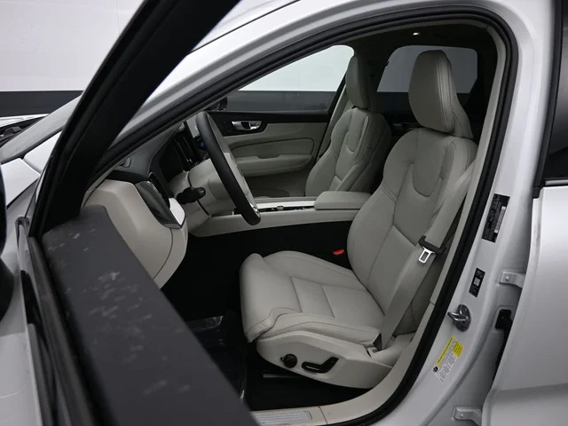 Nuevos VOLVO XC60 PLUG-IN HYBRID à Estados chez autogozo