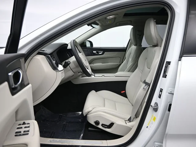 Nuevos VOLVO XC60 PLUG-IN HYBRID à Estados chez autogozo
