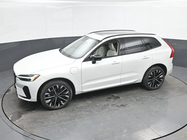 Nuevos VOLVO XC60 PLUG-IN HYBRID à Estados chez autogozo