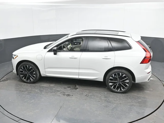 Nuevos VOLVO XC60 PLUG-IN HYBRID à Estados chez autogozo