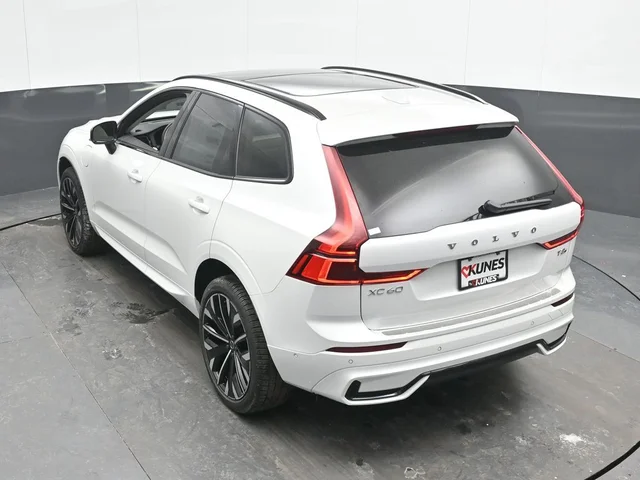 Nuevos VOLVO XC60 PLUG-IN HYBRID à Estados chez autogozo