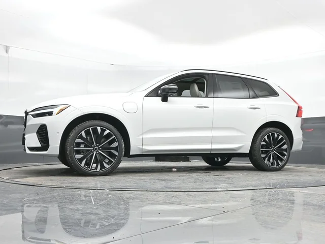 Nuevos VOLVO XC60 PLUG-IN HYBRID à Estados chez autogozo