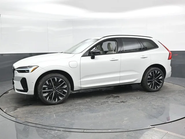 Nuevos VOLVO XC60 PLUG-IN HYBRID à Estados chez autogozo