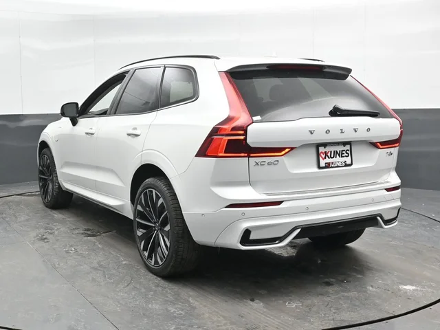 Nuevos VOLVO XC60 PLUG-IN HYBRID à Estados chez autogozo
