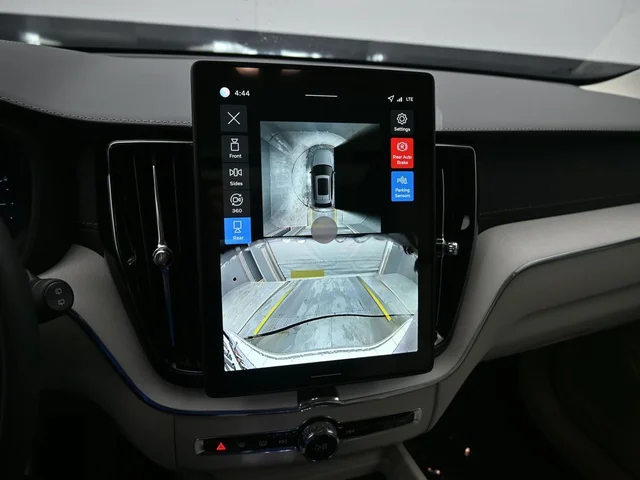 Nuevos VOLVO XC60 PLUG-IN HYBRID à Estados chez autogozo