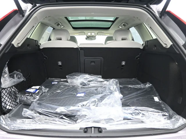 Nuevos VOLVO XC60 PLUG-IN HYBRID à Estados chez autogozo