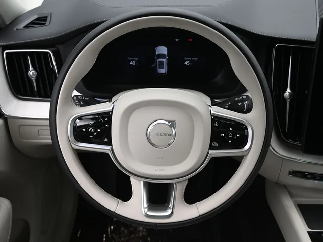 Nuevos VOLVO XC60 PLUG-IN HYBRID à Estados chez autogozo