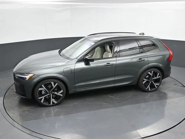 Nuevos VOLVO XC60 PLUG-IN HYBRID à Estados chez autogozo
