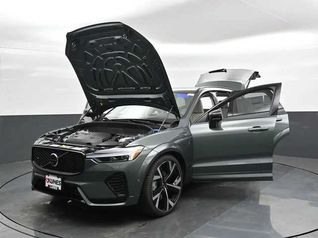 Nuevos VOLVO XC60 PLUG-IN HYBRID à Estados chez autogozo