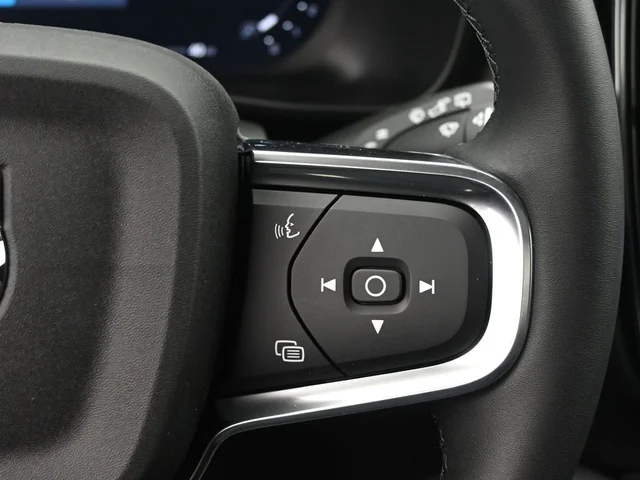 Nuevos VOLVO XC40 à Estados chez autogozo