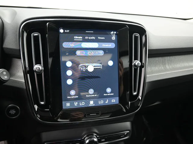 Nuevos VOLVO XC40 à Estados chez autogozo