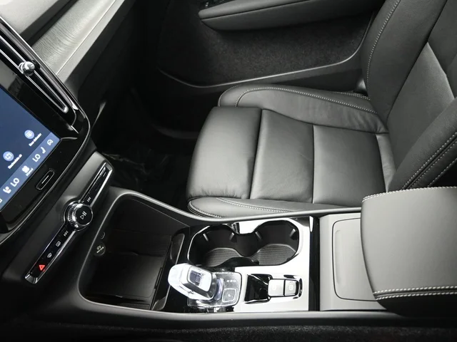 Nuevos VOLVO XC40 à Estados chez autogozo