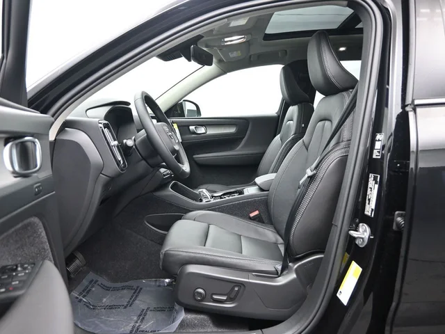 Nuevos VOLVO XC40 à Estados chez autogozo