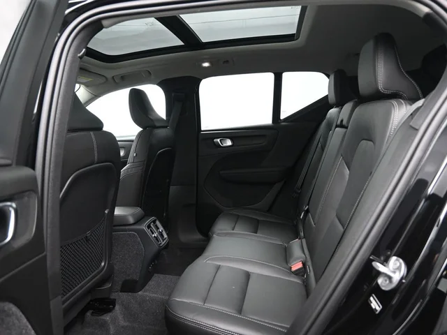 Nuevos VOLVO XC40 à Estados chez autogozo