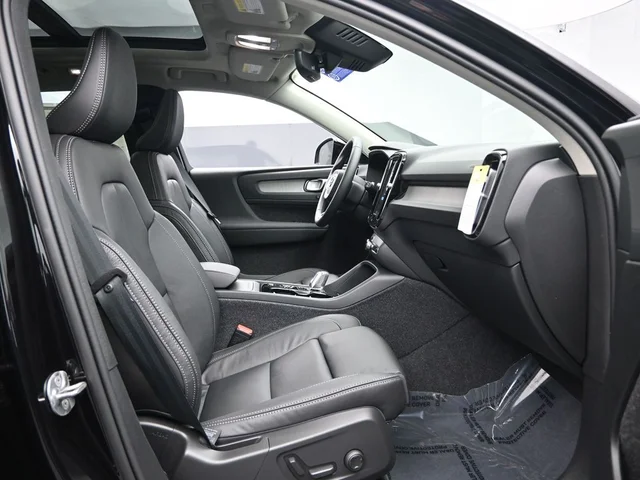 Nuevos VOLVO XC40 à Estados chez autogozo