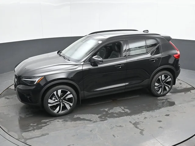 Nuevos VOLVO XC40 à Estados chez autogozo