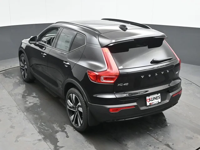 Nuevos VOLVO XC40 à Estados chez autogozo