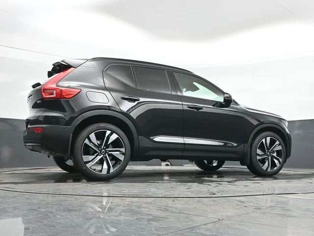 Nuevos VOLVO XC40 à Estados chez autogozo