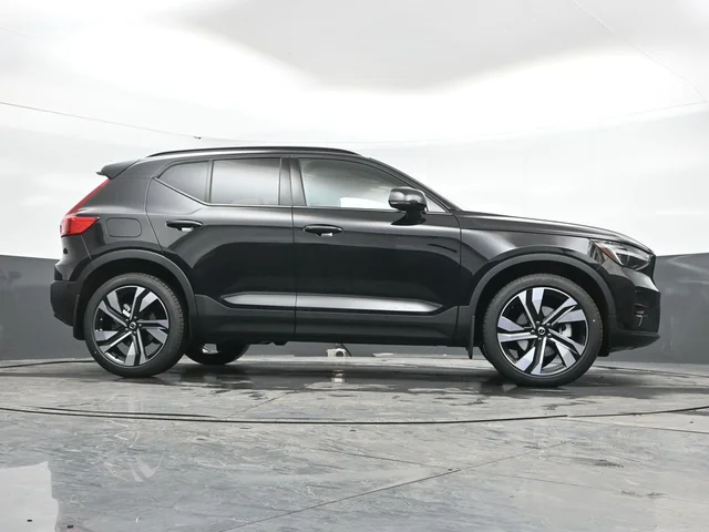 Nuevos VOLVO XC40 à Estados chez autogozo