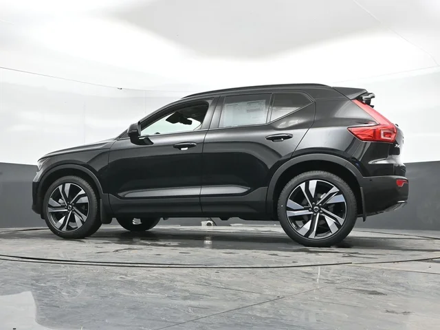 Nuevos VOLVO XC40 à Estados chez autogozo