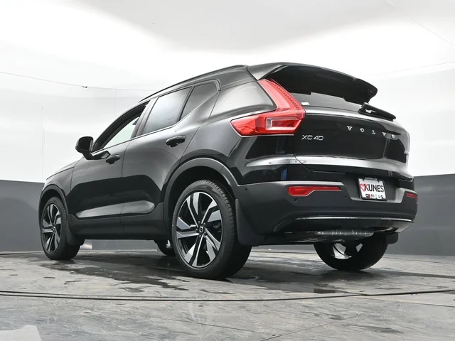 Nuevos VOLVO XC40 à Estados chez autogozo