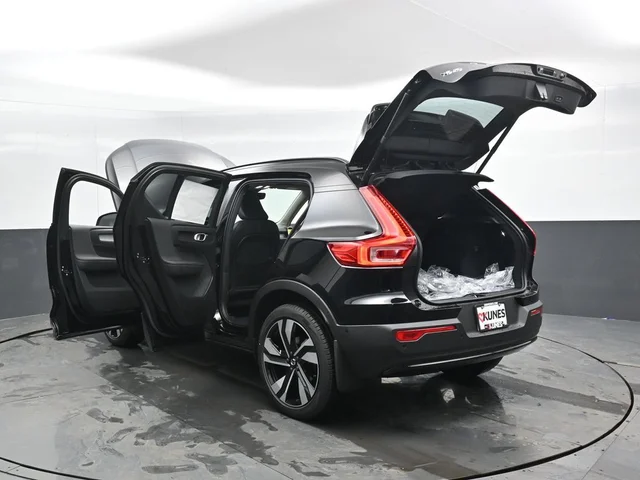 Nuevos VOLVO XC40 à Estados chez autogozo