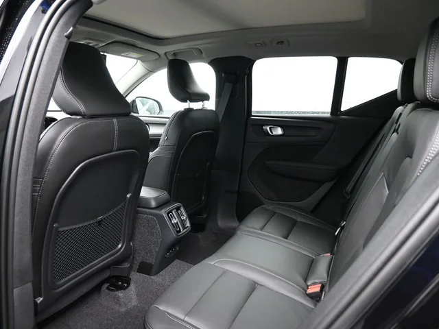Nuevos VOLVO XC40 à Estados chez autogozo