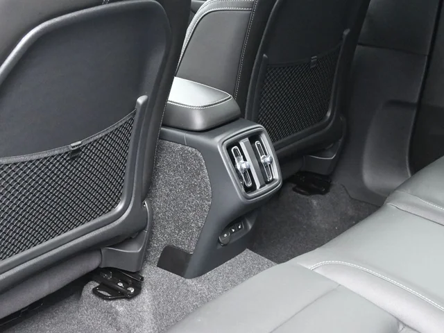 Nuevos VOLVO XC40 à Estados chez autogozo