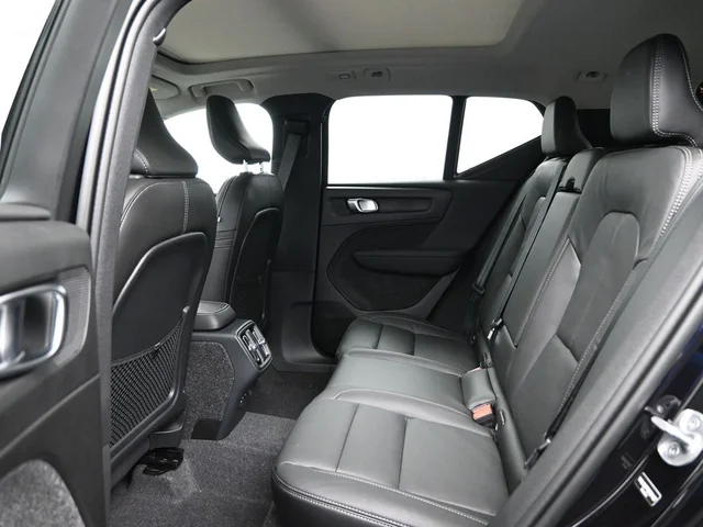 Nuevos VOLVO XC40 à Estados chez autogozo