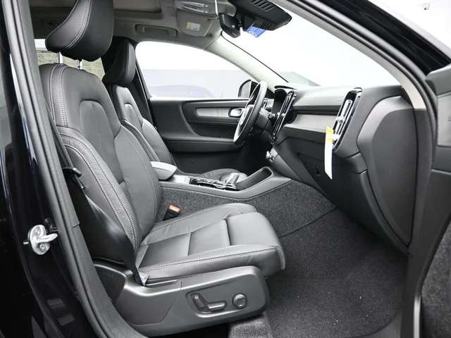 Nuevos VOLVO XC40 à Estados chez autogozo