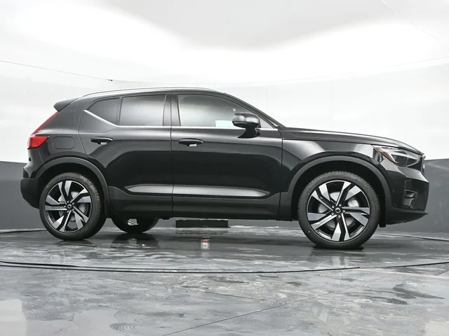 Nuevos VOLVO XC40 à Estados chez autogozo
