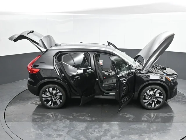 Nuevos VOLVO XC40 à Estados chez autogozo