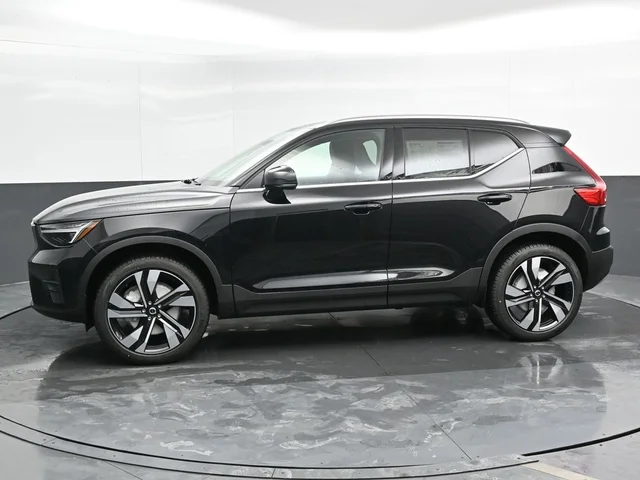 Nuevos VOLVO XC40 à Estados chez autogozo