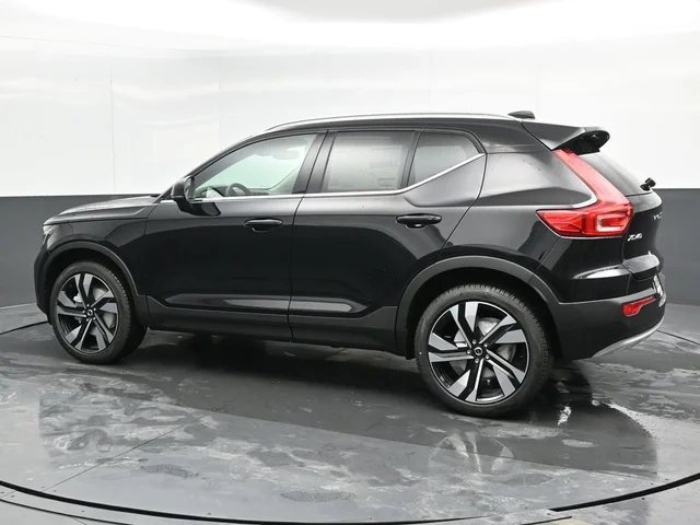 Nuevos VOLVO XC40 à Estados chez autogozo