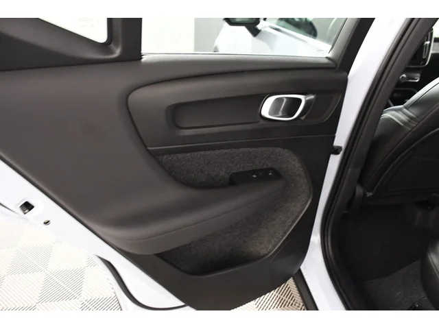 SEMINUEVOS VOLVO XC40 a Estados en autogozo