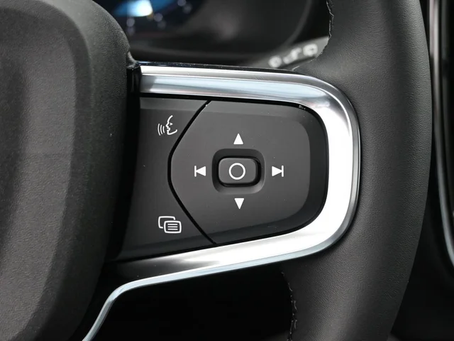 Nuevos VOLVO XC40 à Estados chez autogozo
