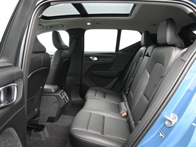 Nuevos VOLVO XC40 à Estados chez autogozo