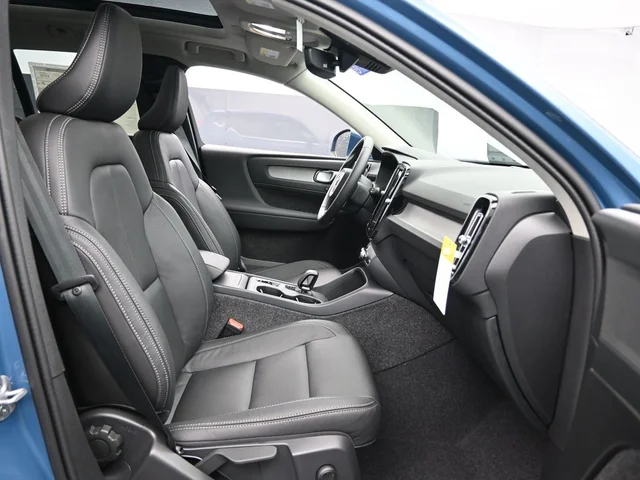 Nuevos VOLVO XC40 à Estados chez autogozo