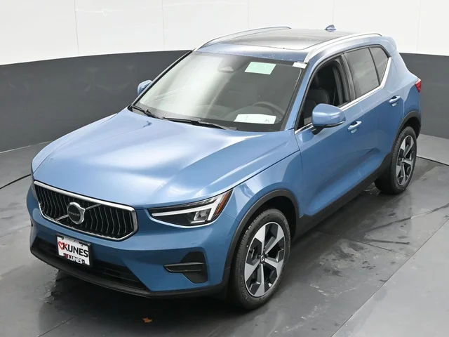 Nuevos VOLVO XC40 à Estados chez autogozo