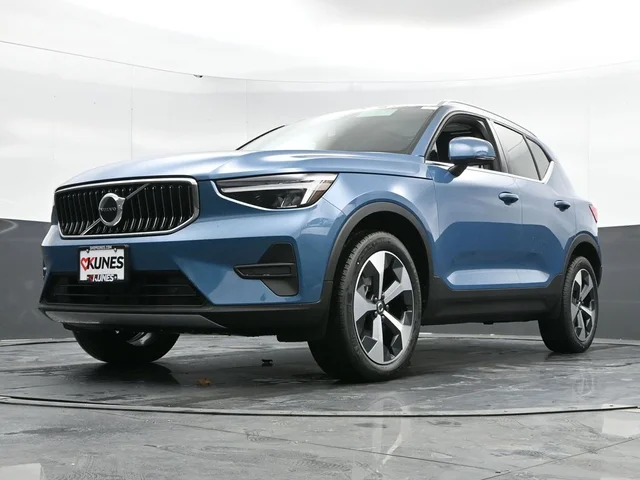 Nuevos VOLVO XC40 à Estados chez autogozo