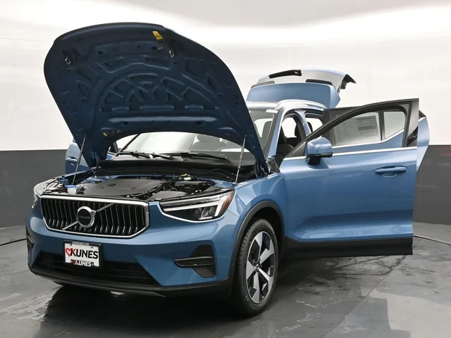 Nuevos VOLVO XC40 à Estados chez autogozo