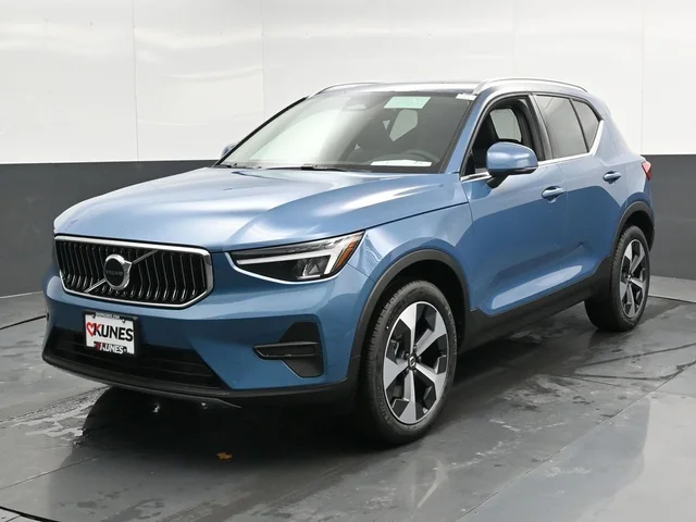 Nuevos VOLVO XC40 à Estados chez autogozo