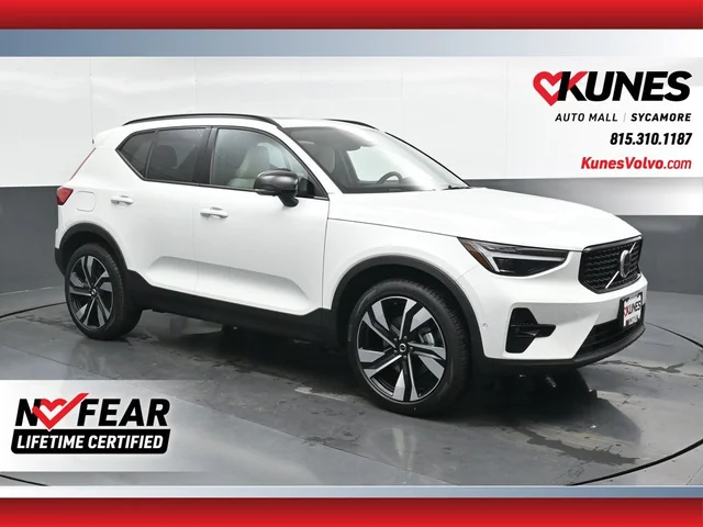 Nuevos VOLVO XC40 à Estados chez autogozo