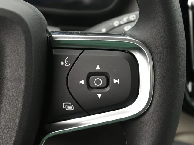 Nuevos VOLVO XC40 à Estados chez autogozo
